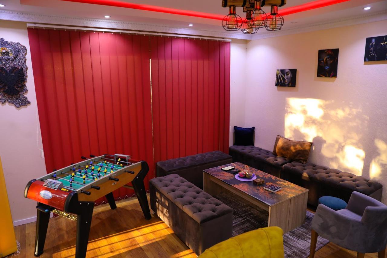 City Park Hostel Pristina Extérieur photo