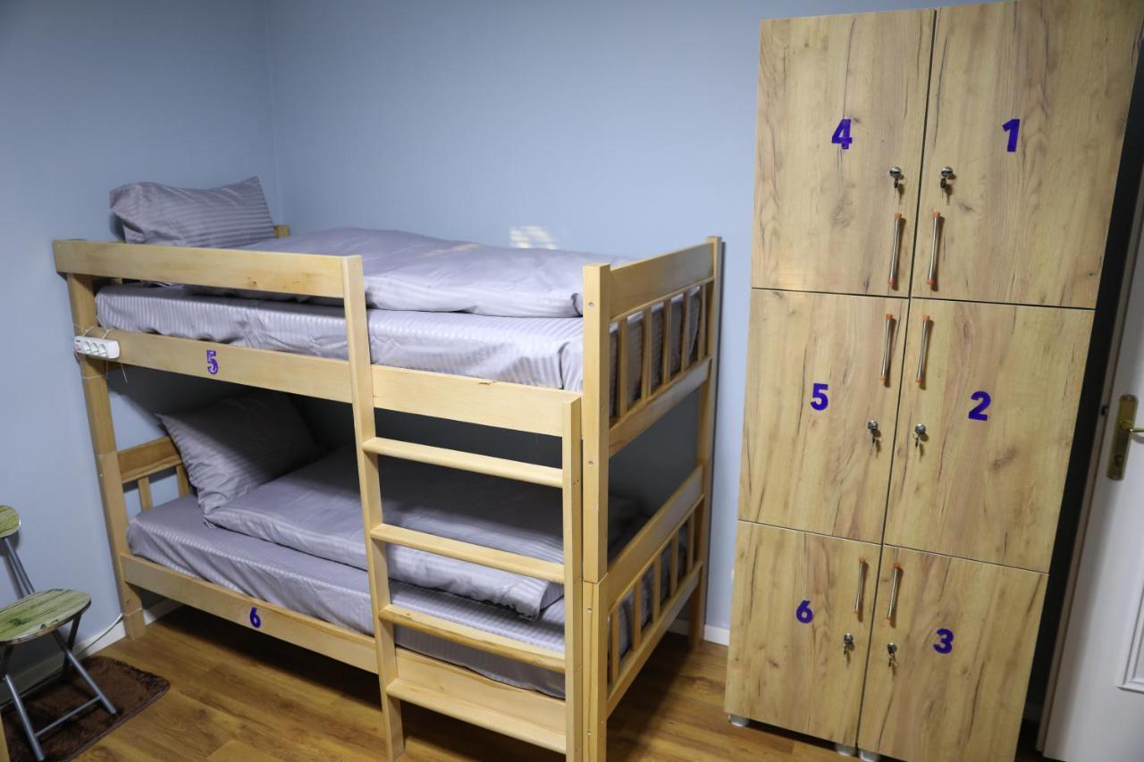 City Park Hostel Pristina Extérieur photo