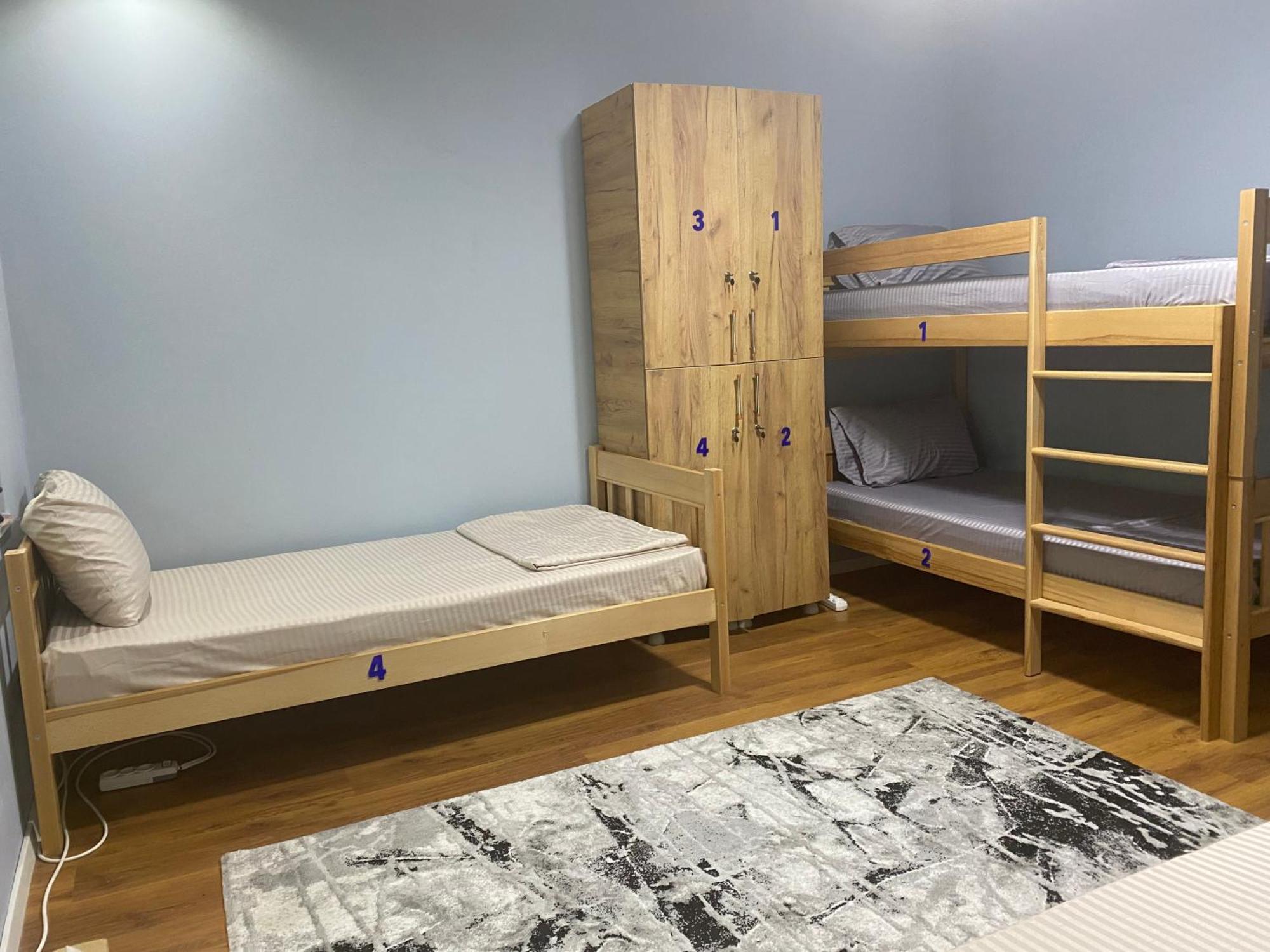 City Park Hostel Pristina Extérieur photo